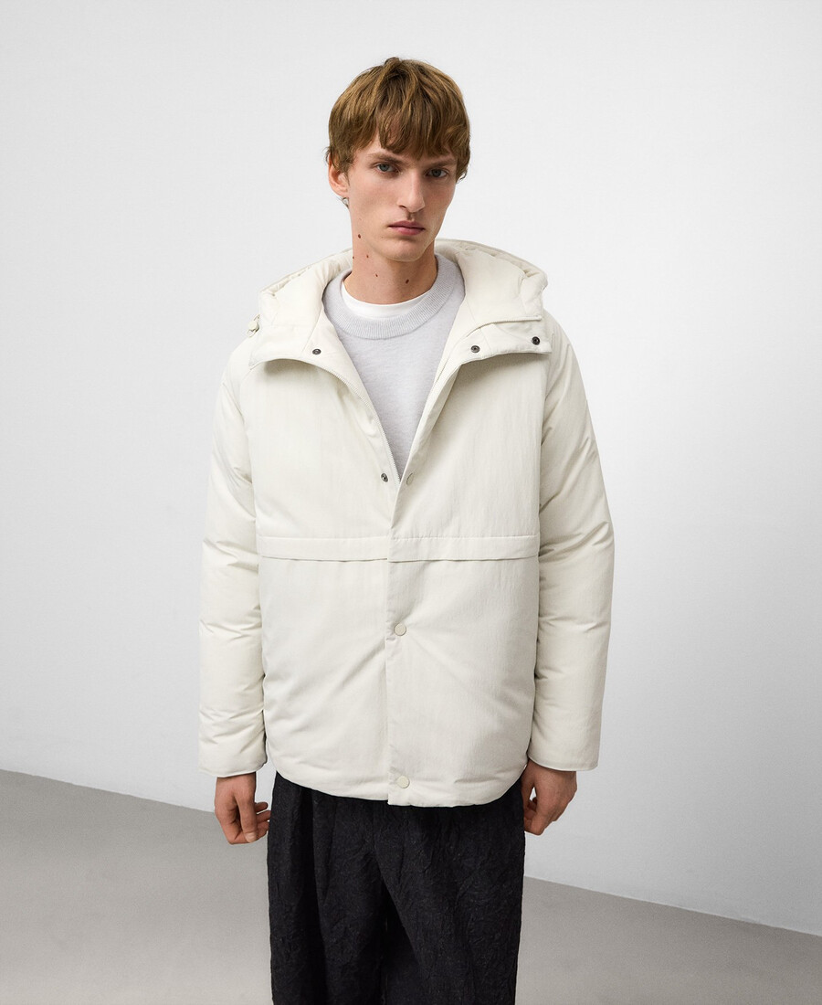 chaqueta corta acolchada con pliegues para hombre