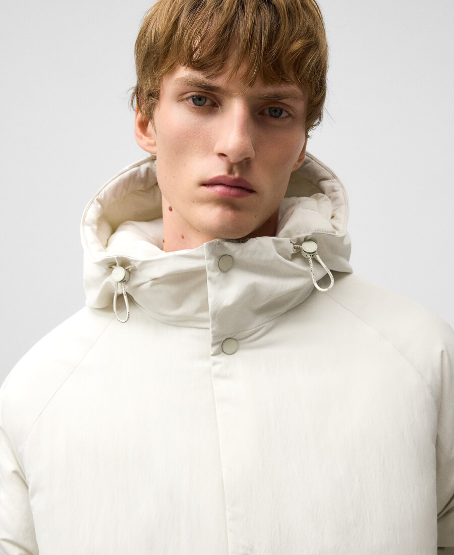 chaqueta corta acolchada con pliegues para hombre