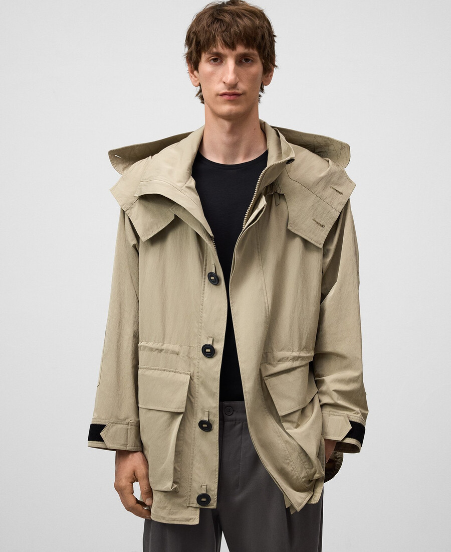 parka técnica corta hombre