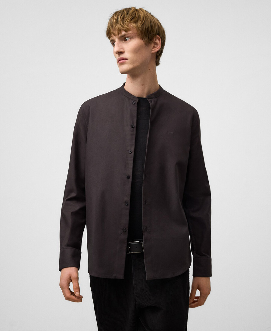 camisa de cuello mandarín de corte regular para hombre
