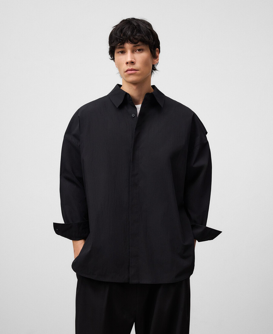 camisa oversize con panel trasero para hombre