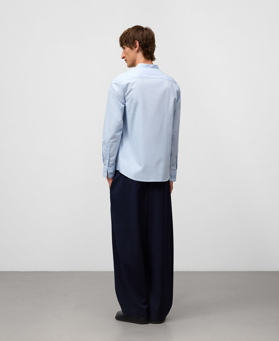 camisa de cuello mandarín de corte regular para hombre