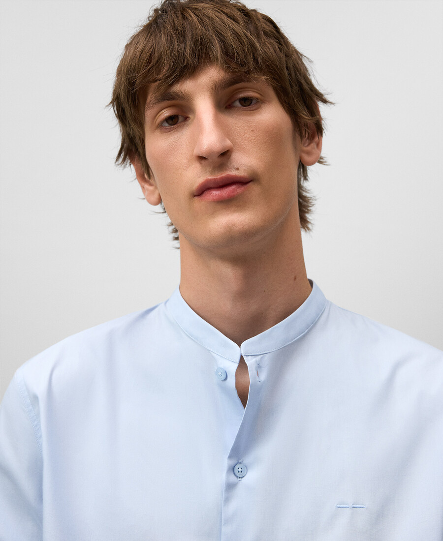 camisa de cuello mandarín de corte regular para hombre