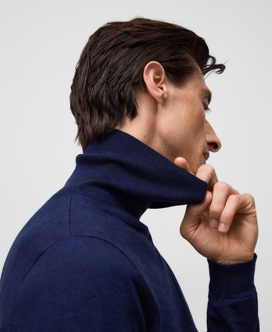 suéter de cuello alto de lana merino para hombre