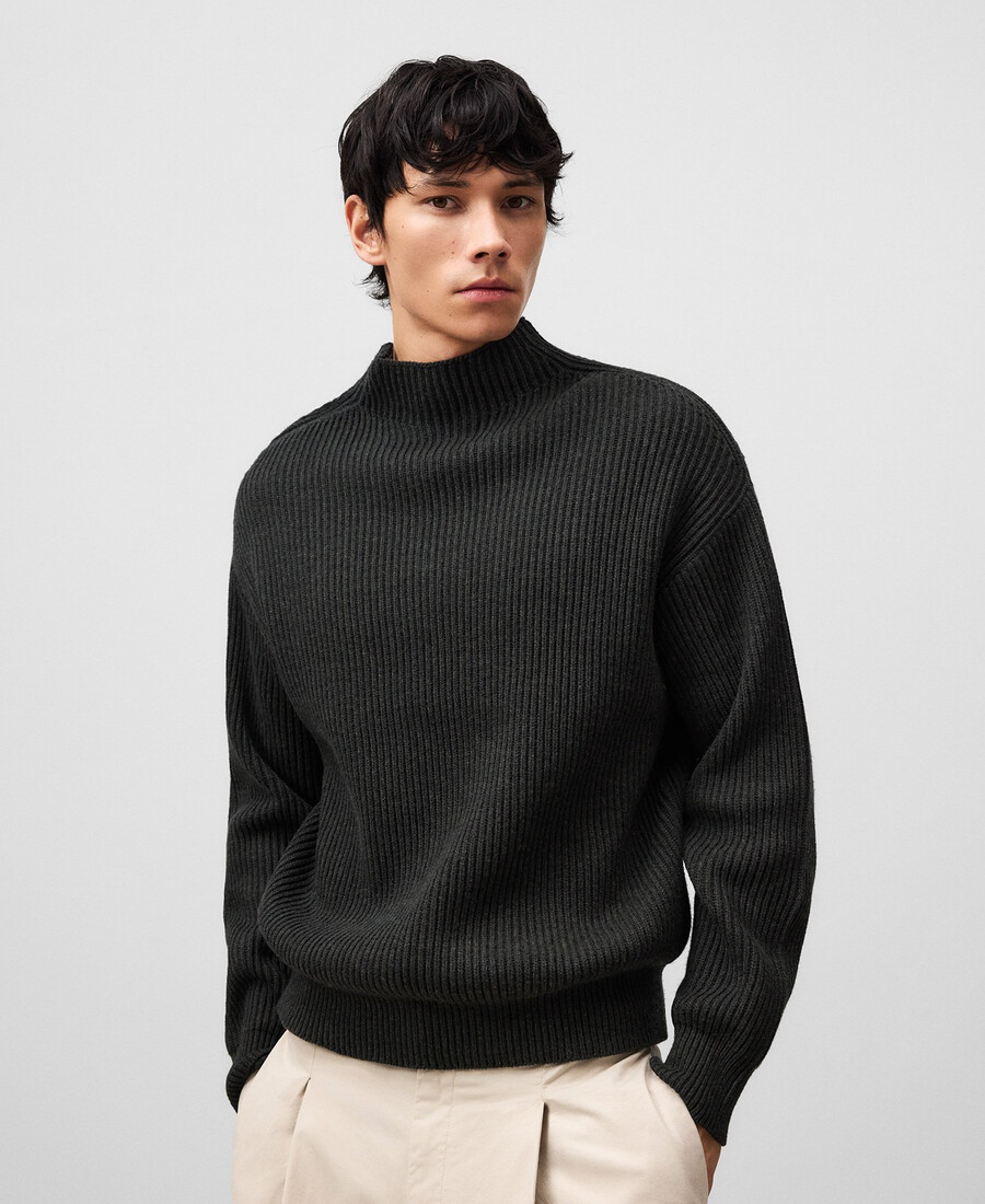 suéter de punto con cuello perkins y cremallera para hombre