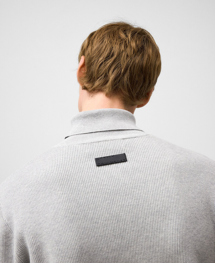 suéter de cuello alto de algodón para hombre