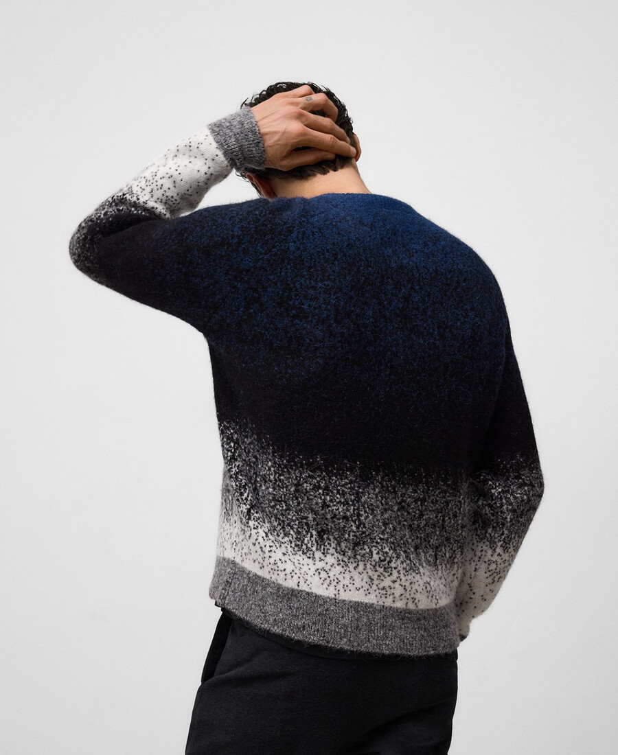 suéter de punto degradado para hombre