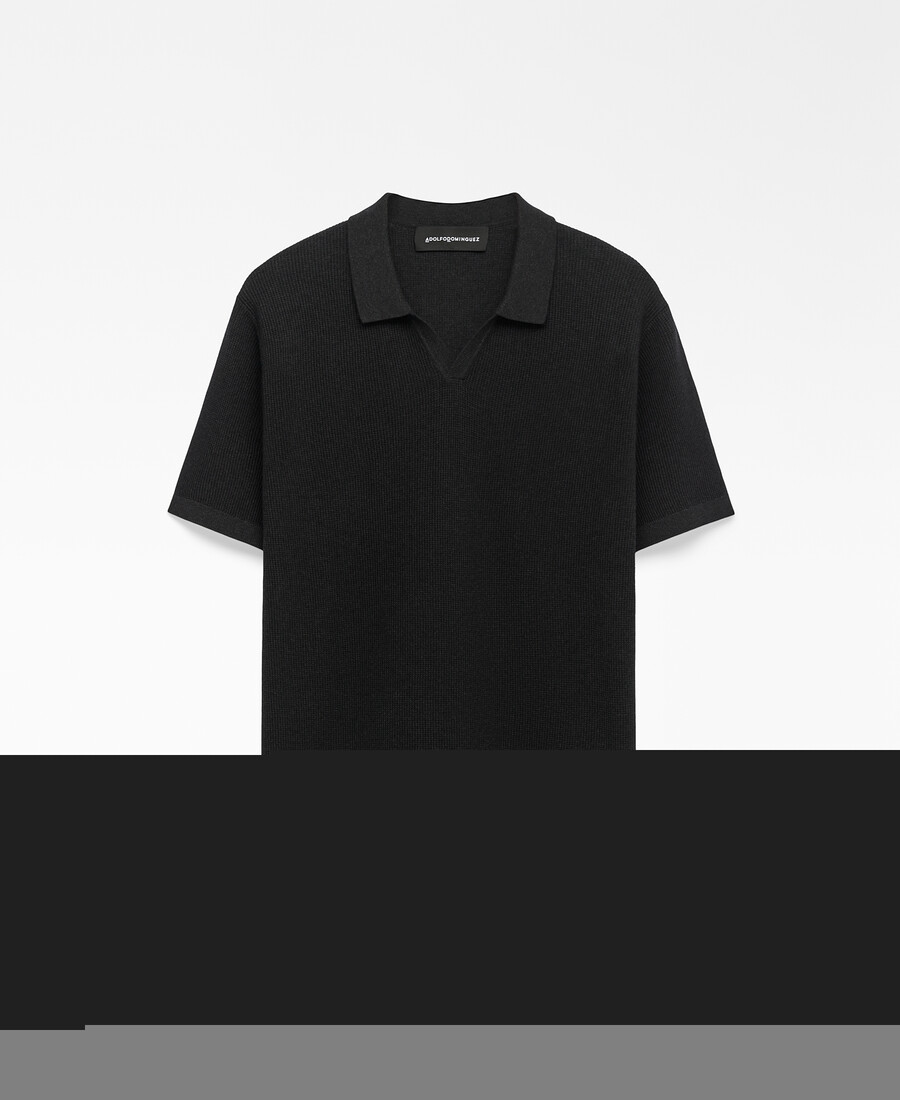 polo de punto estructurado con cuello en v para hombre