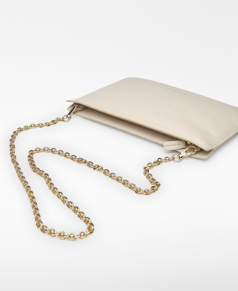 clutch acolchado de piel para mujer