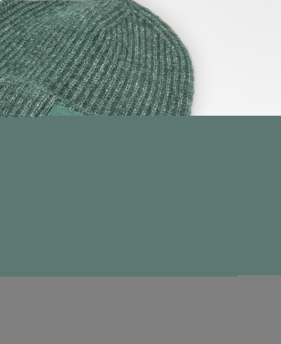 gorro de punto acanalado para mujer