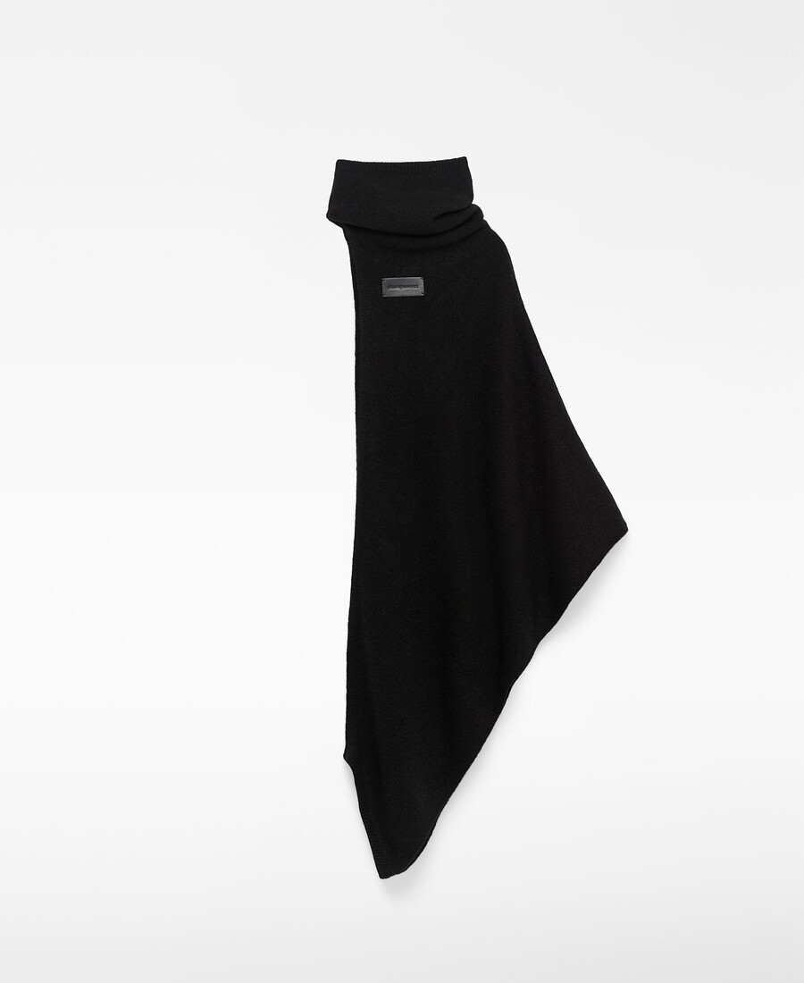 capa asimétrica de cuello alto para mujer