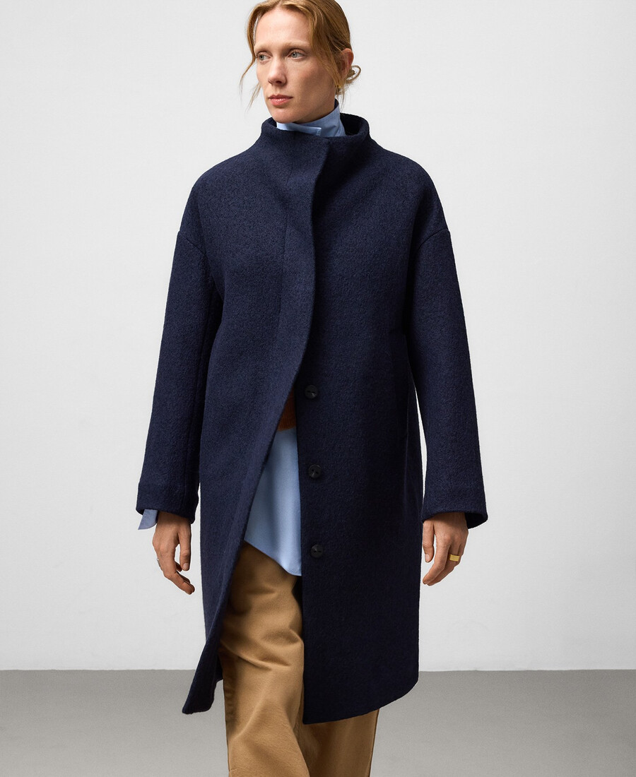 abrigo largo de cuello alto para mujer