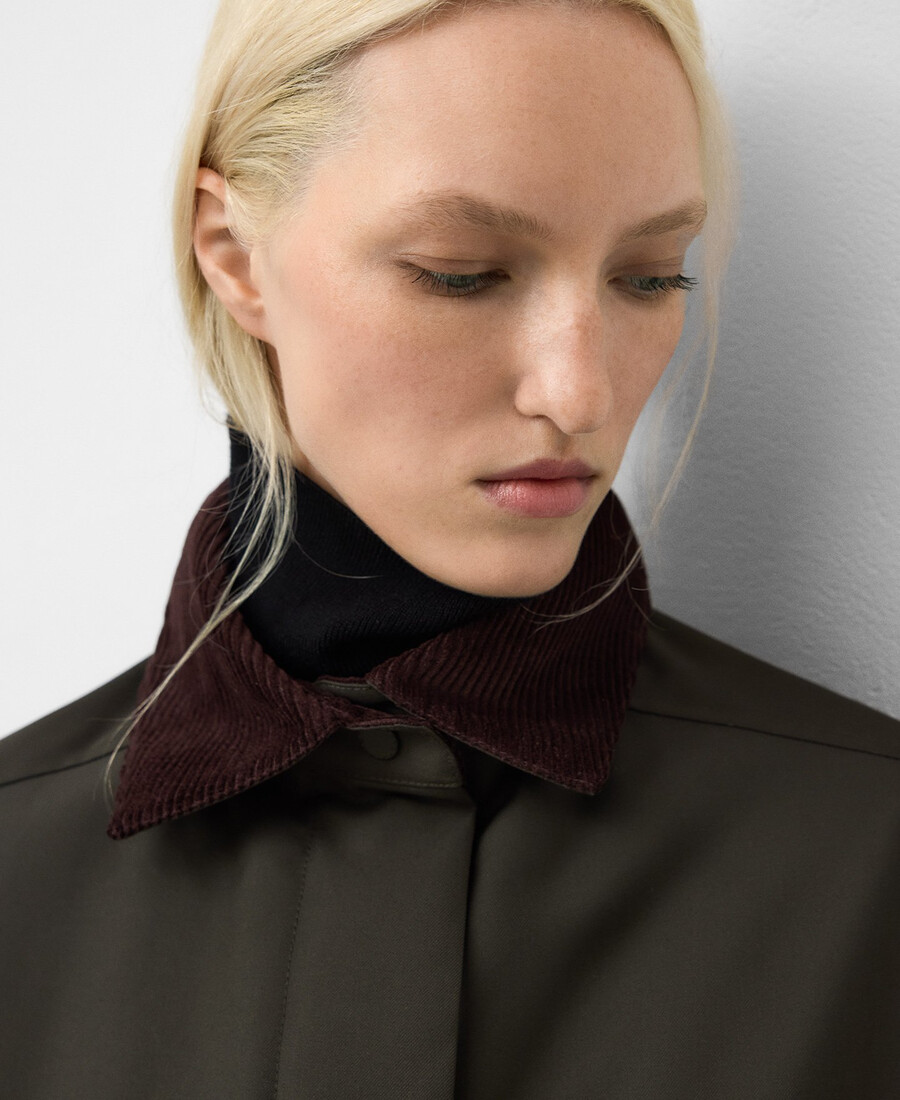 abrigo largo de cuello abierto para mujer