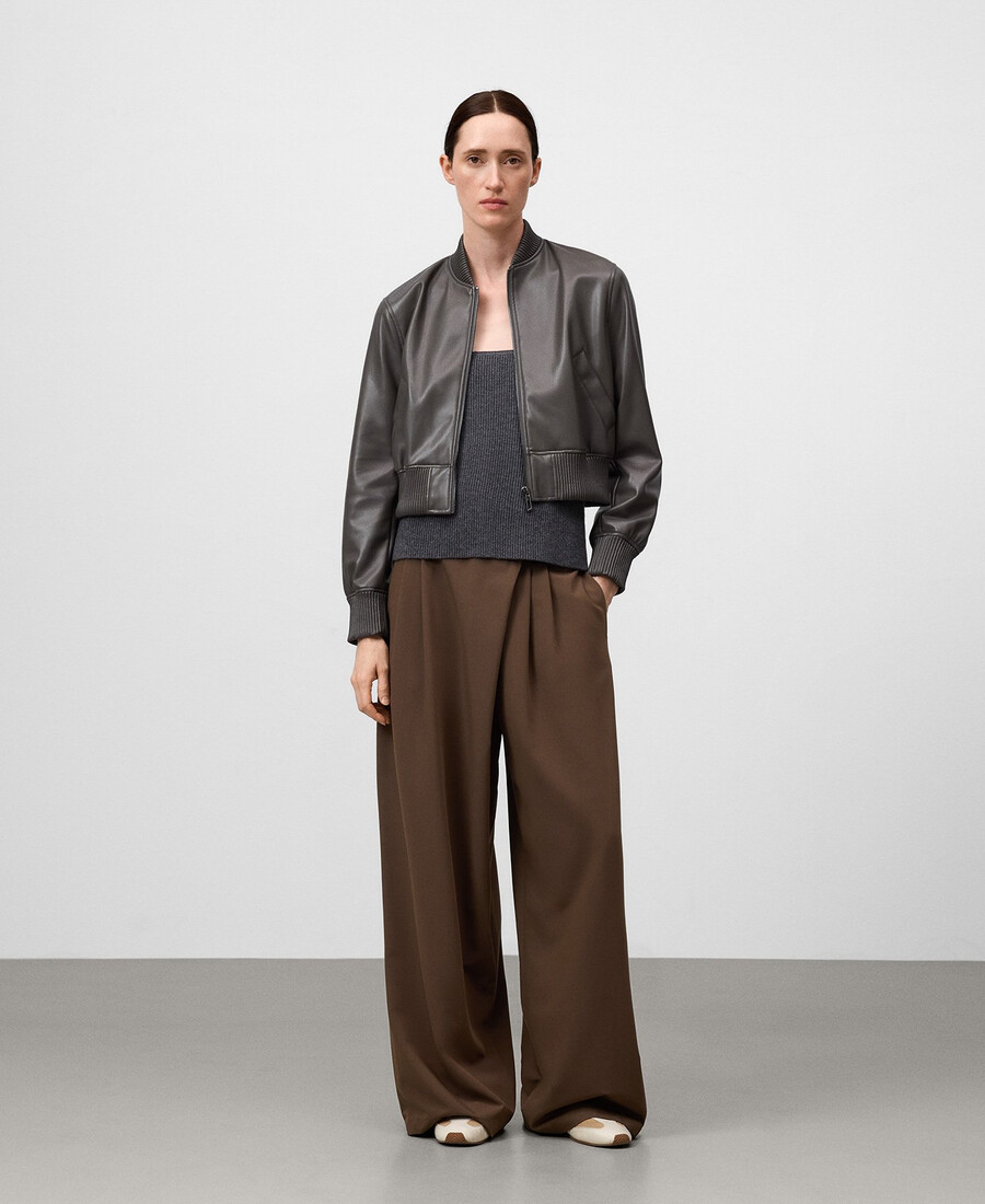 chaqueta bomber de piel y no piel para mujer