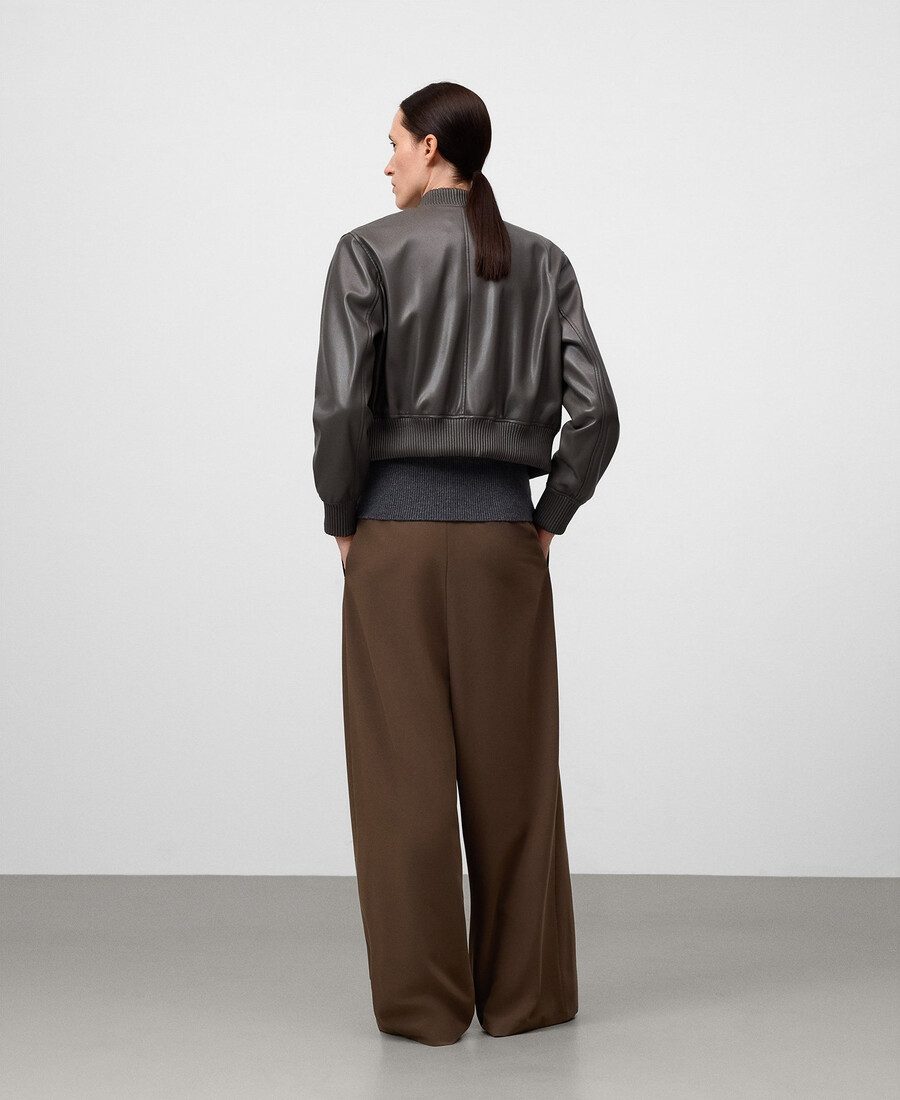 chaqueta bomber de piel y no piel para mujer