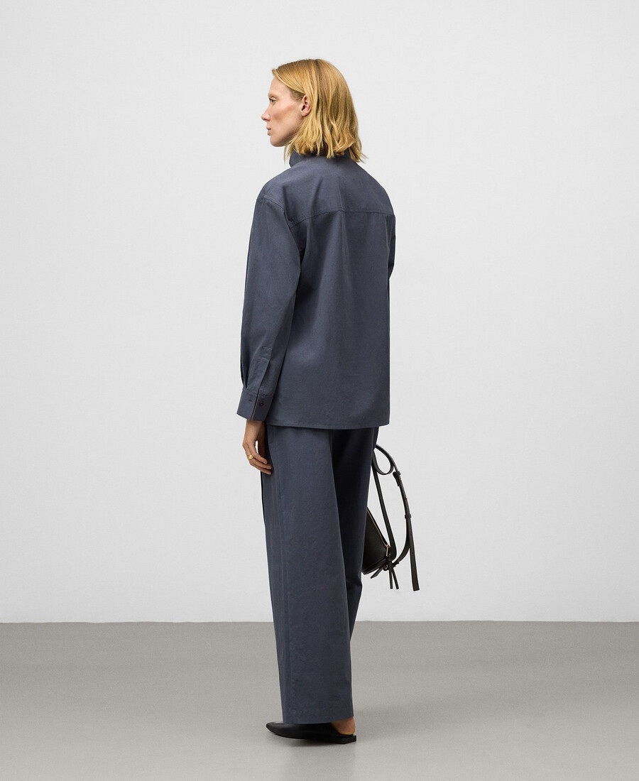 camisa de cuello mao con cinturón para mujer