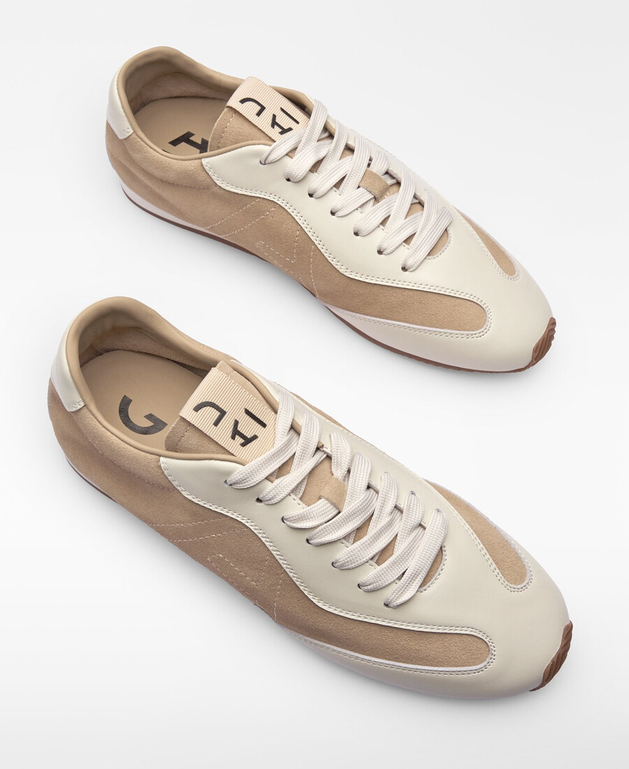 zapatillas de piel con logo cosido para mujer