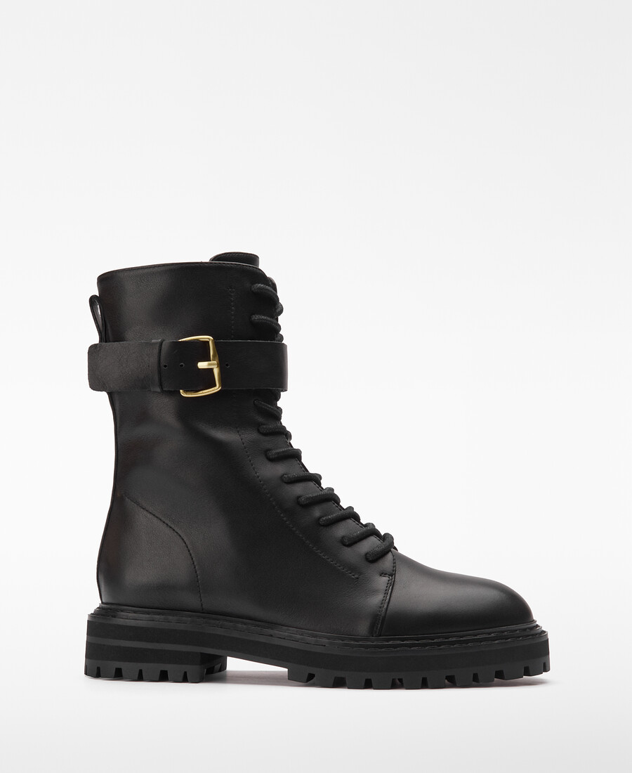 bota militar de piel con hebilla mujer