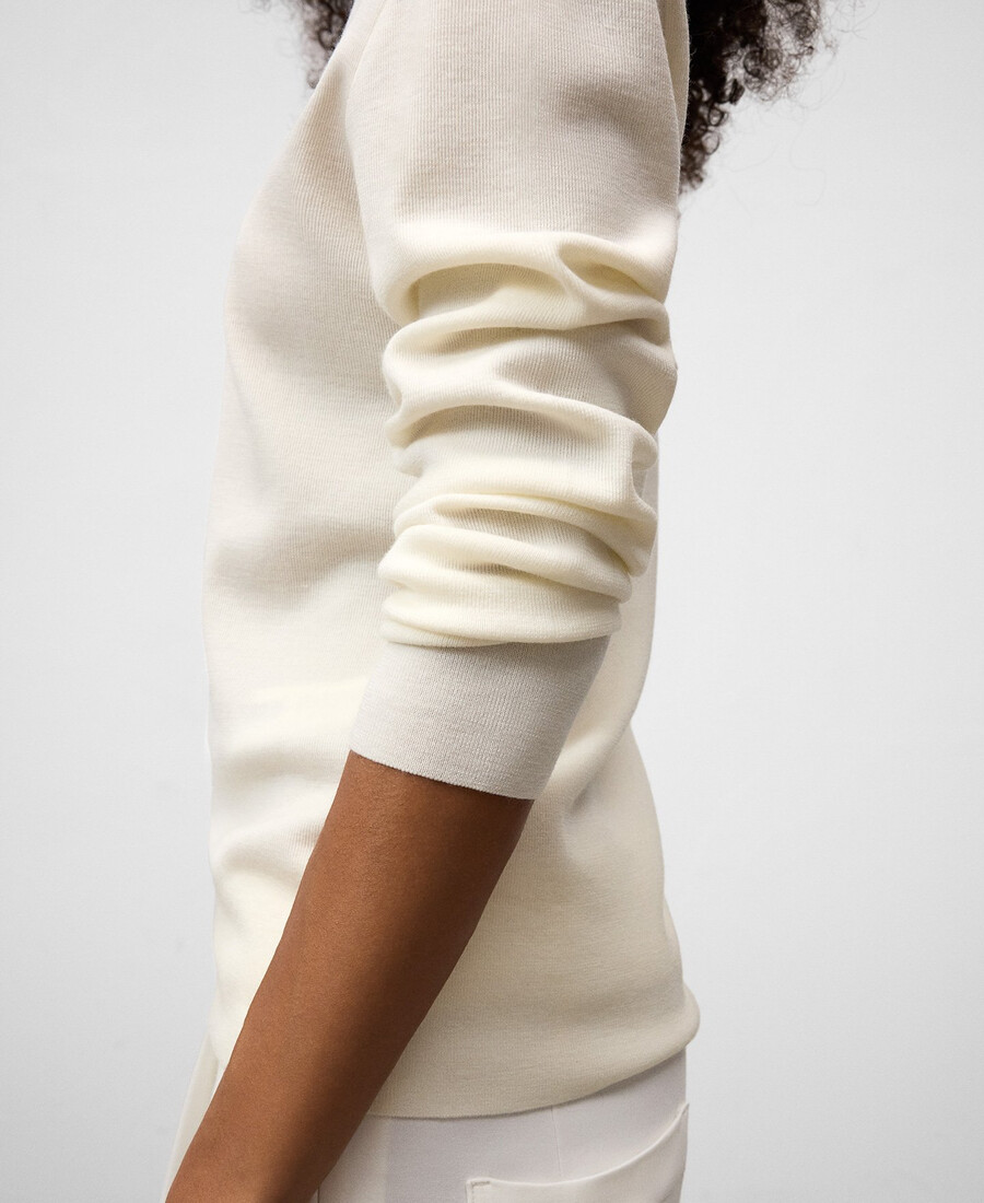 suéter de punto con escote asimétrico para mujer