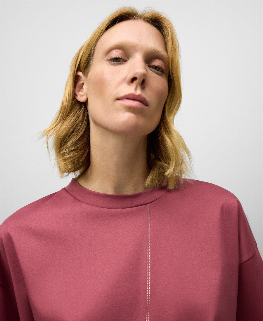 camiseta asimétrica de corte relajado para mujer