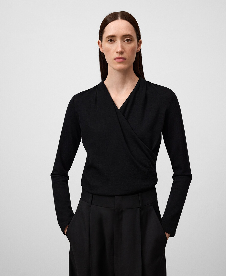 camiseta cruzada de lana merino para mujer