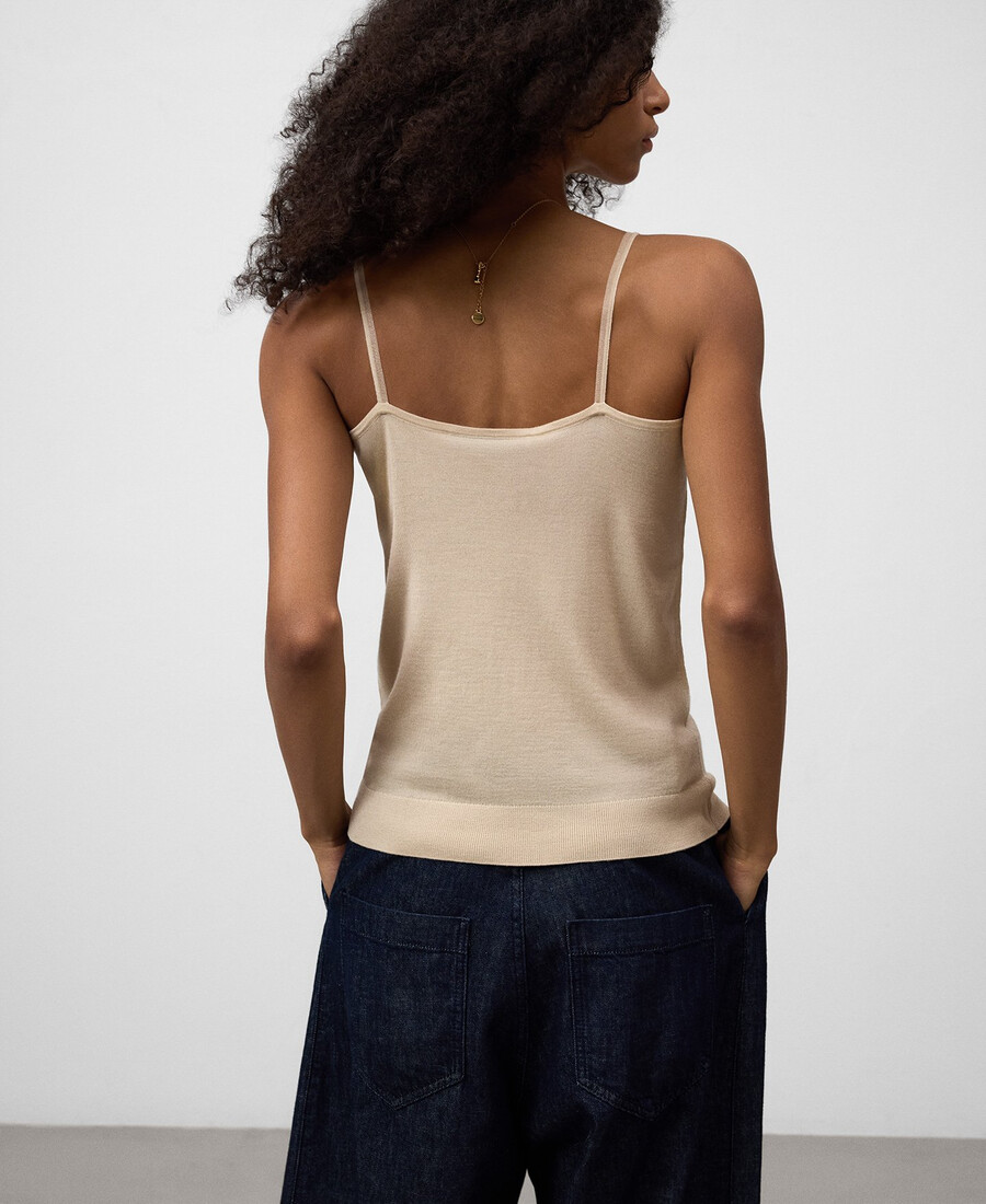 top de punto semitransparente para mujer