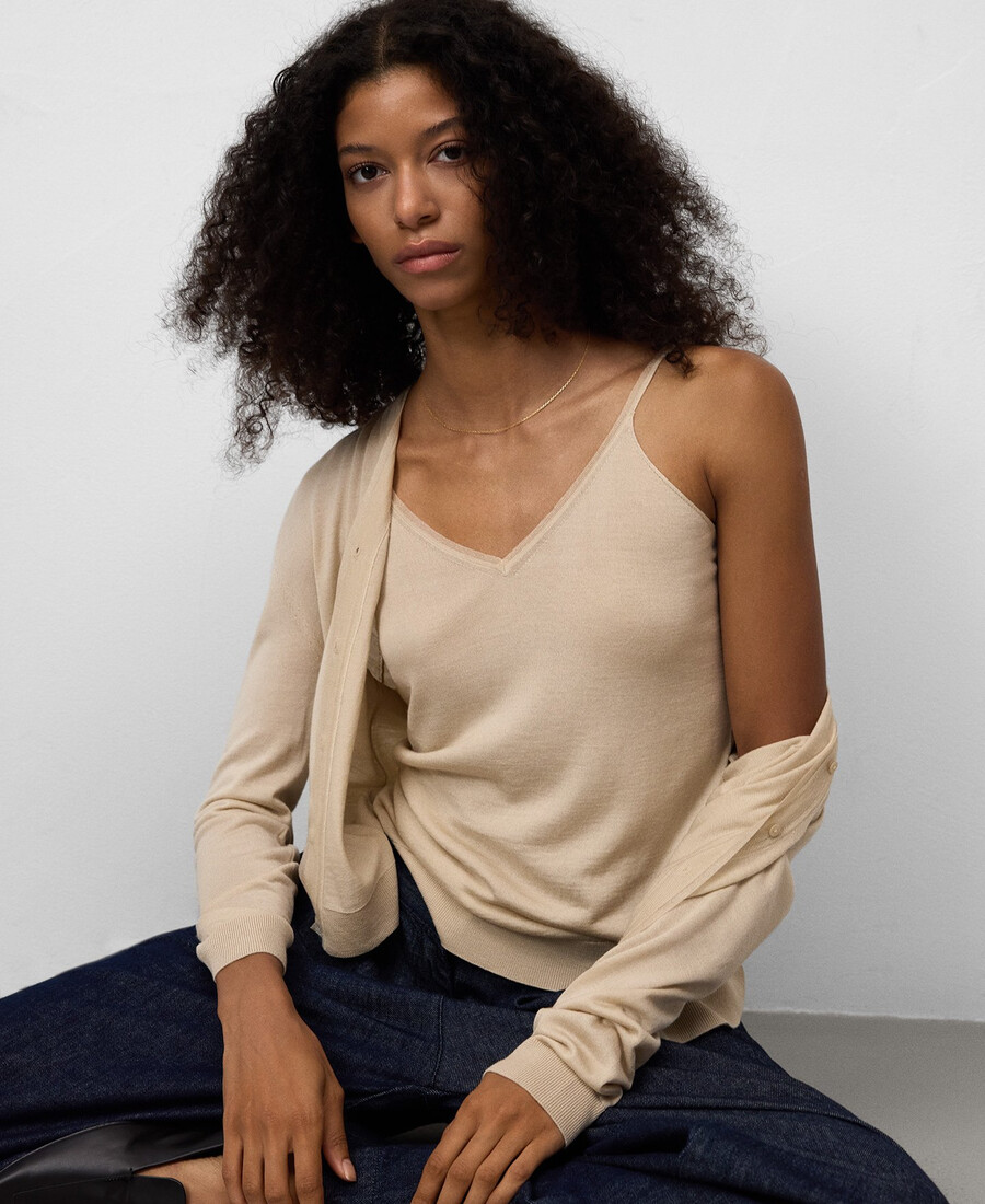 top de punto semitransparente para mujer