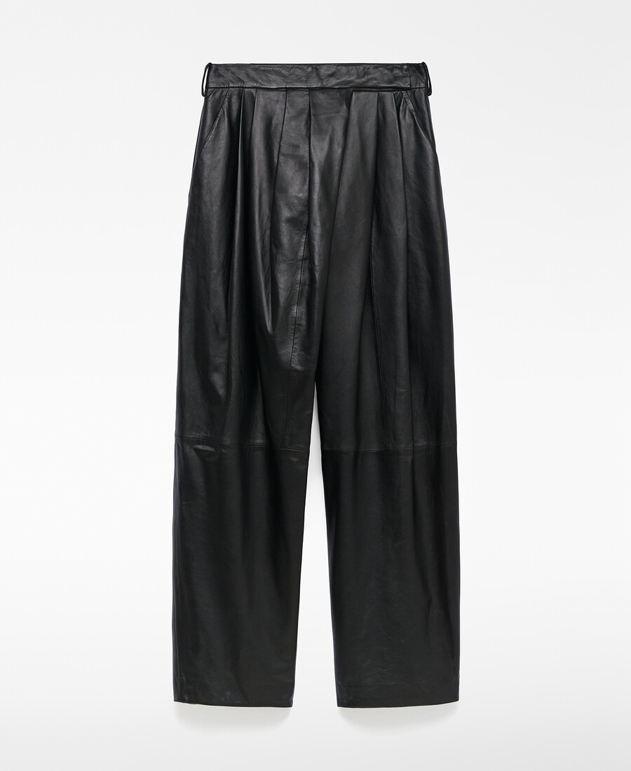 pantalón de piel con pinzas para mujer