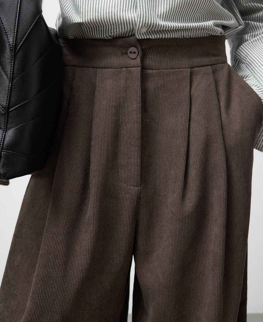 pantalones anchos de pana para mujer